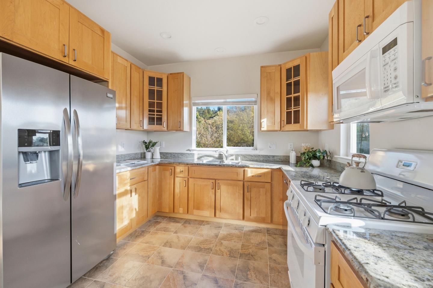 Detail Gallery Image 14 of 59 For 206 Gaffey Rd, Watsonville,  CA 95076 - 5 Beds | 3 Baths