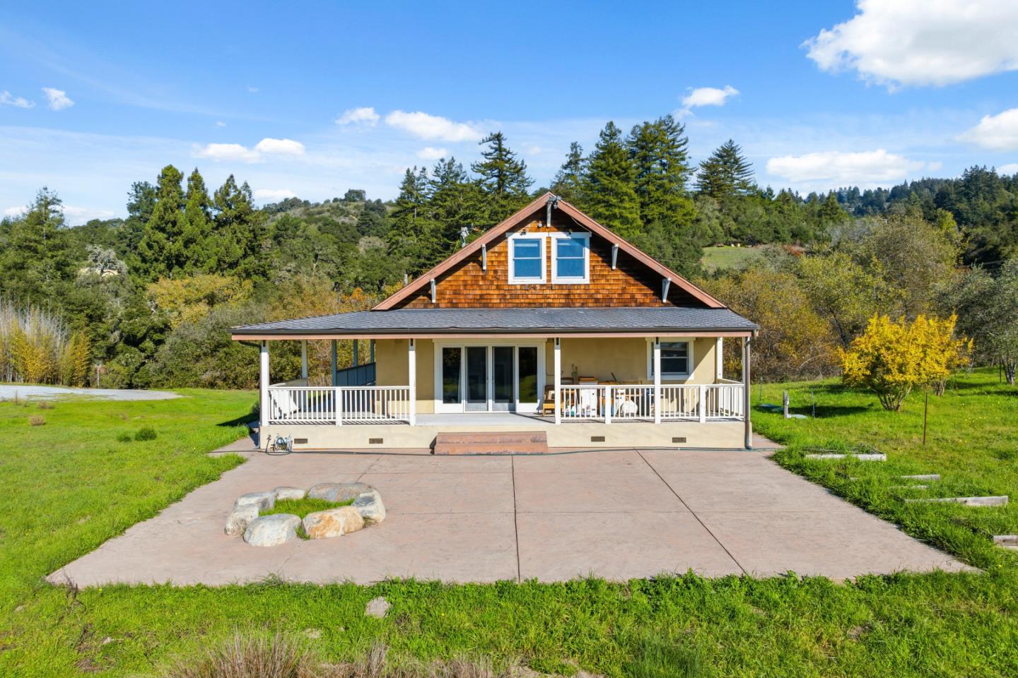 Detail Gallery Image 28 of 59 For 206 Gaffey Rd, Watsonville,  CA 95076 - 5 Beds | 3 Baths