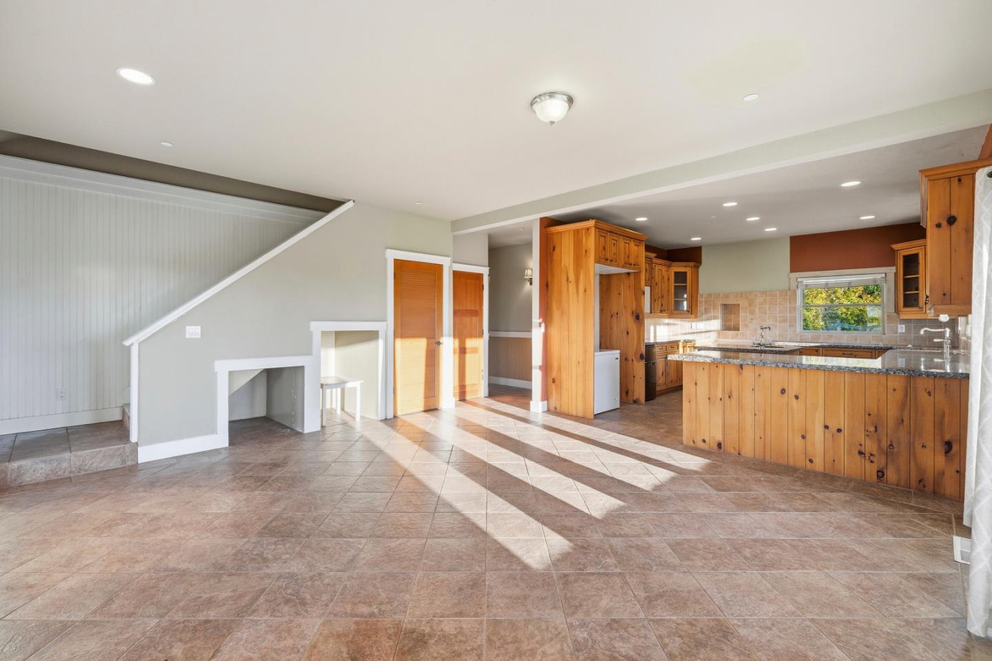 Detail Gallery Image 32 of 59 For 206 Gaffey Rd, Watsonville,  CA 95076 - 5 Beds | 3 Baths