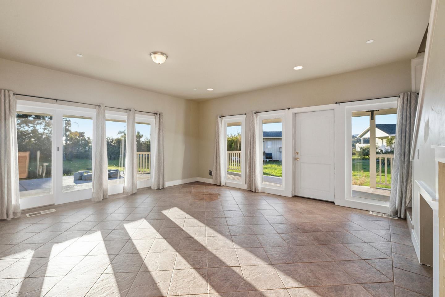 Detail Gallery Image 33 of 59 For 206 Gaffey Rd, Watsonville,  CA 95076 - 5 Beds | 3 Baths