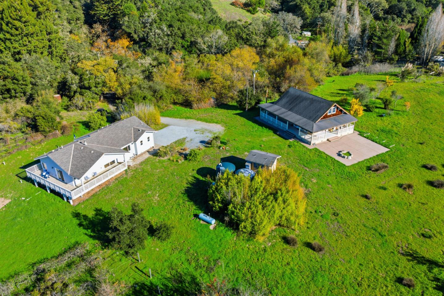 Detail Gallery Image 5 of 59 For 206 Gaffey Rd, Watsonville,  CA 95076 - 5 Beds | 3 Baths