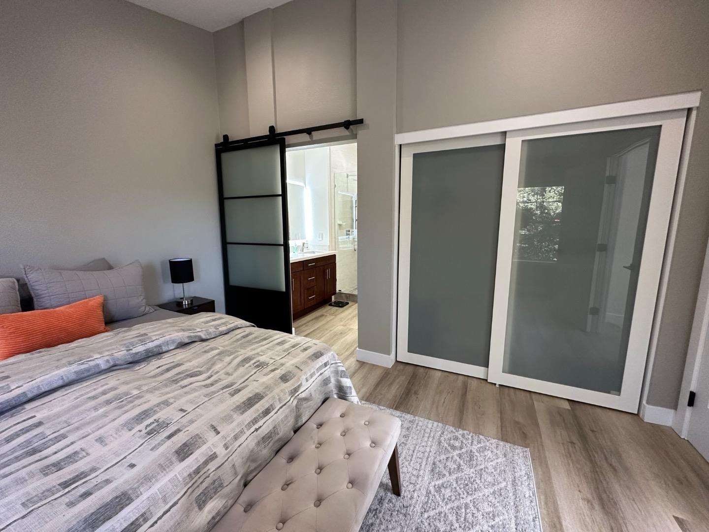 Detail Gallery Image 29 of 48 For 1 Passage Ln, Redwood City,  CA 94065 - 3 Beds | 2/1 Baths