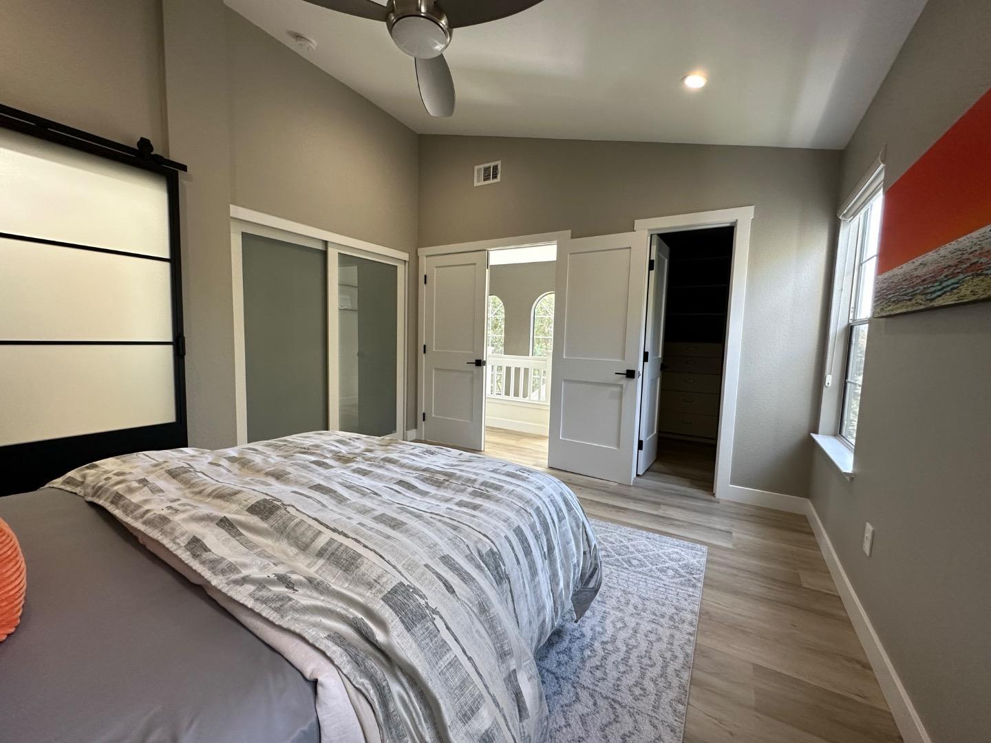 Detail Gallery Image 30 of 48 For 1 Passage Ln, Redwood City,  CA 94065 - 3 Beds | 2/1 Baths