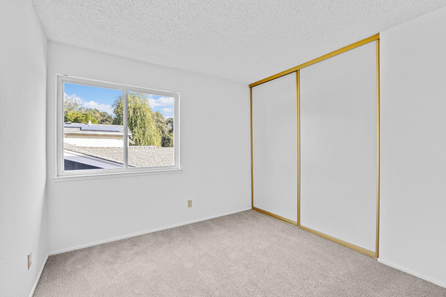 Detail Gallery Image 28 of 37 For 515 Fontanelle Ct, San Jose,  CA 95111 - 4 Beds | 2/1 Baths
