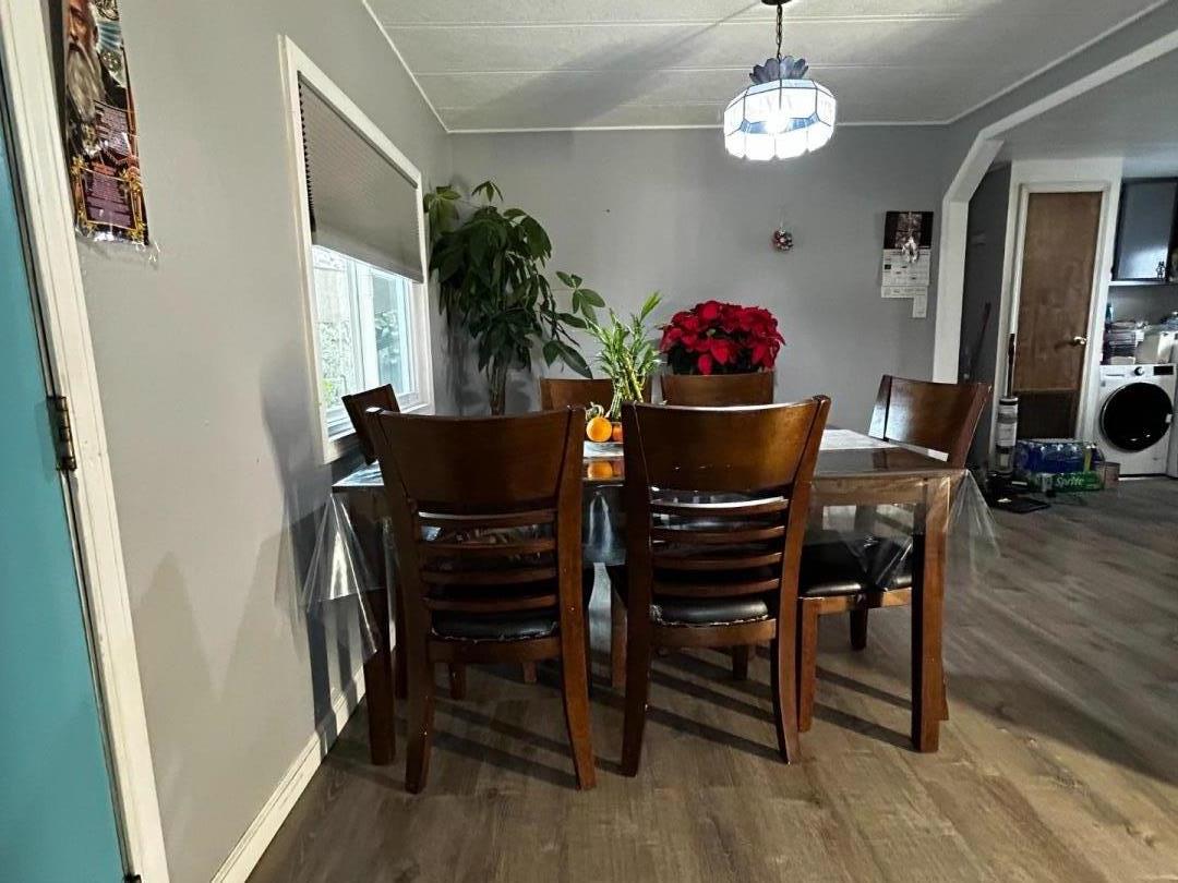 Detail Gallery Image 5 of 6 For 2053 E Bayshore Rd Rd #24,  Redwood City,  CA 94063 - 2 Beds | 2 Baths