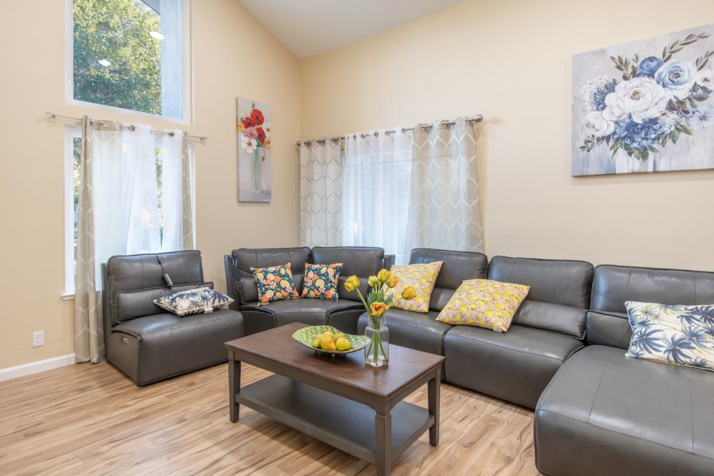 Detail Gallery Image 7 of 61 For 3195 Kawalker Ln, San Jose,  CA 95127 - 4 Beds | 3 Baths