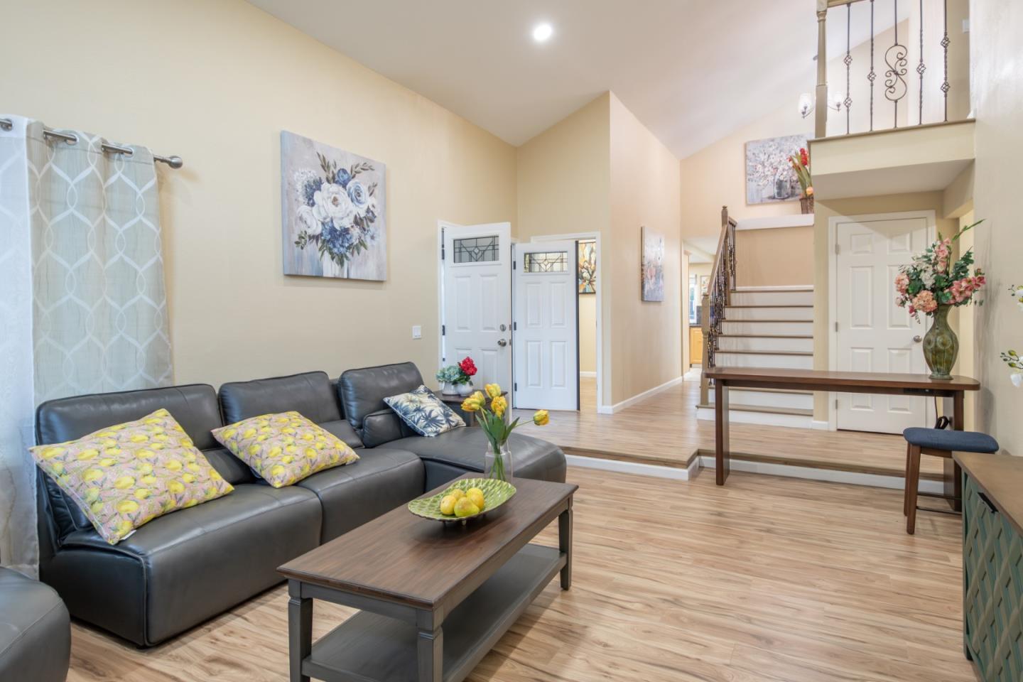 Detail Gallery Image 8 of 61 For 3195 Kawalker Ln, San Jose,  CA 95127 - 4 Beds | 3 Baths