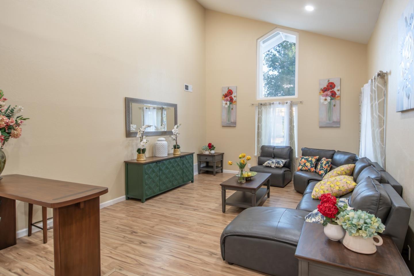 Detail Gallery Image 9 of 61 For 3195 Kawalker Ln, San Jose,  CA 95127 - 4 Beds | 3 Baths