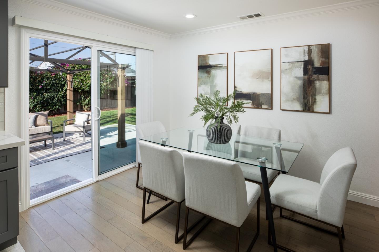 Detail Gallery Image 10 of 13 For 2381 Rosita Ave, Santa Clara,  CA 95050 - 3 Beds | 2 Baths