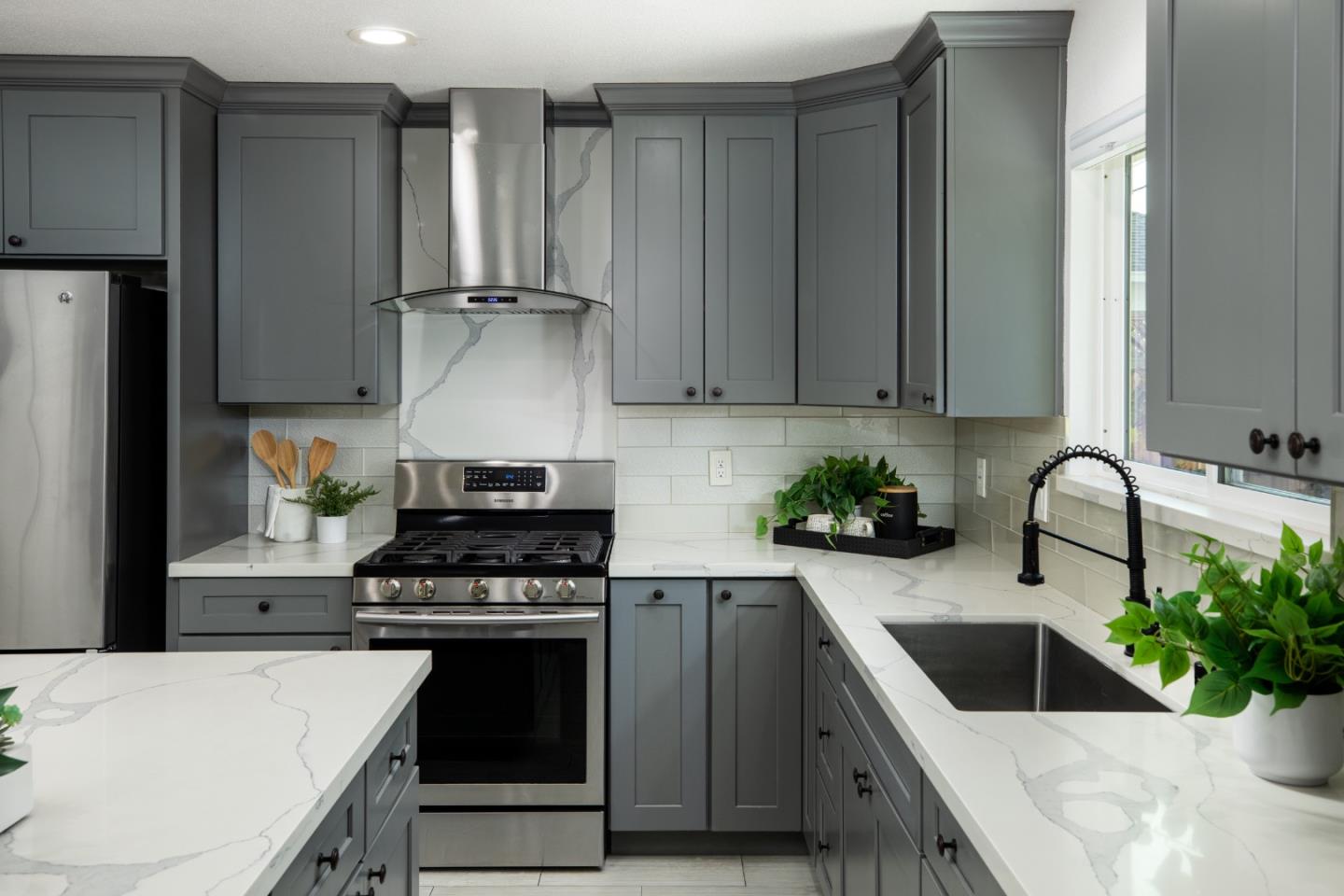 Detail Gallery Image 13 of 13 For 2381 Rosita Ave, Santa Clara,  CA 95050 - 3 Beds | 2 Baths