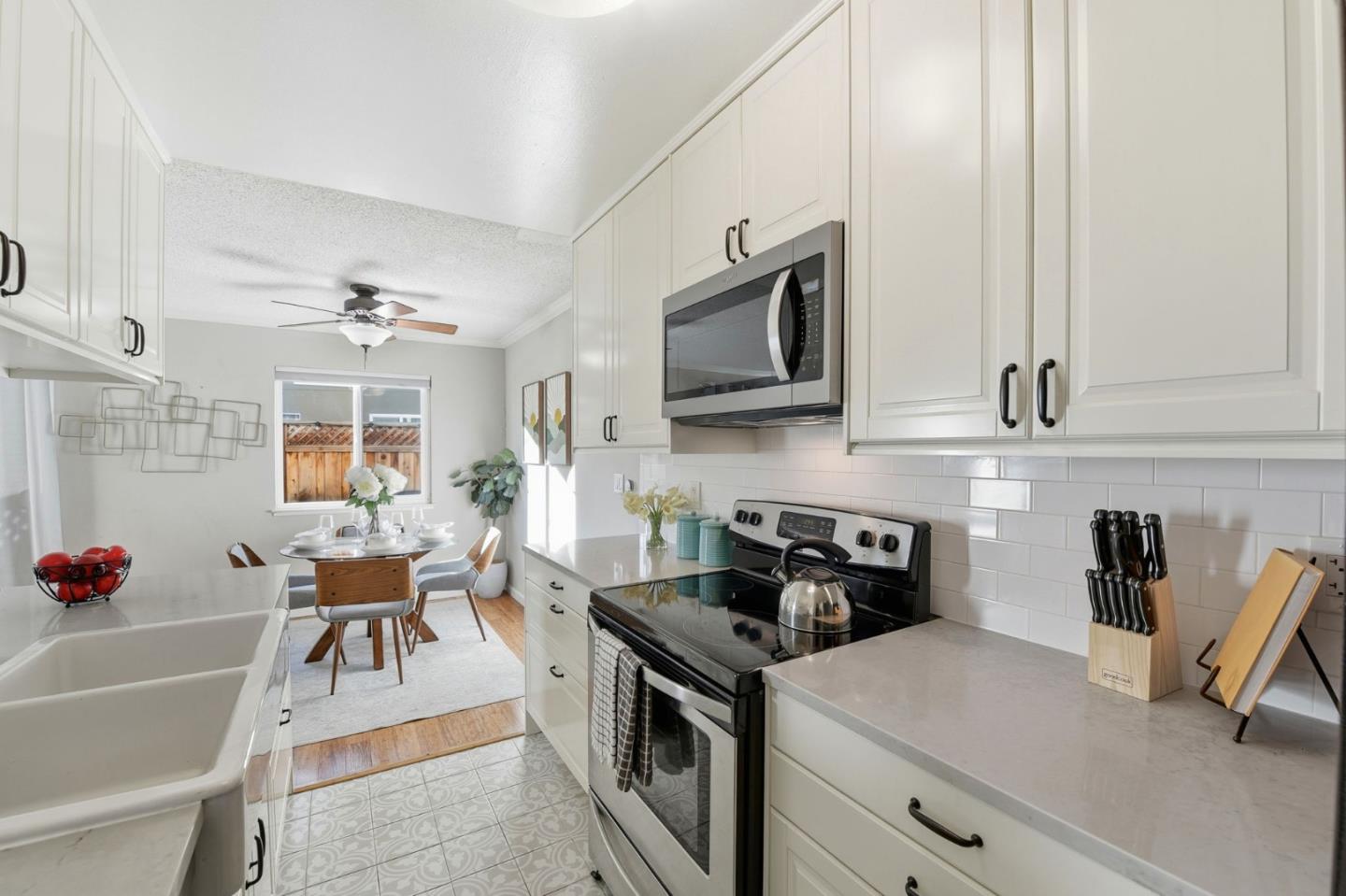 Detail Gallery Image 10 of 17 For 5701 Calmor #2,  San Jose,  CA 95123 - 2 Beds | 1 Baths