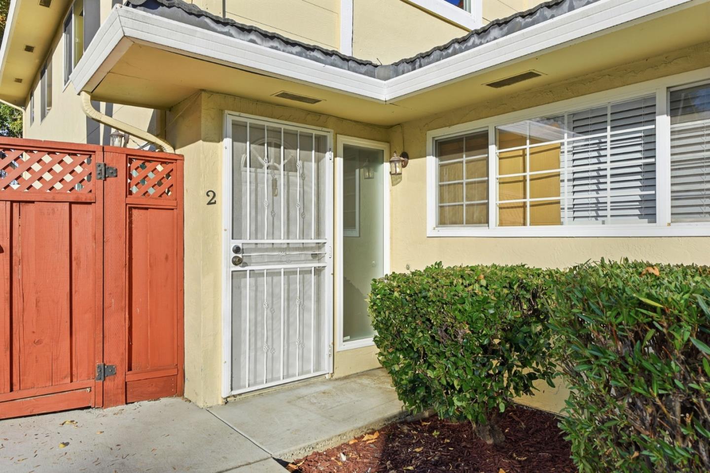 Detail Gallery Image 4 of 17 For 5701 Calmor #2,  San Jose,  CA 95123 - 2 Beds | 1 Baths