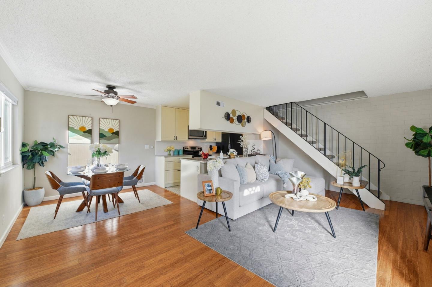 Detail Gallery Image 6 of 17 For 5701 Calmor #2,  San Jose,  CA 95123 - 2 Beds | 1 Baths