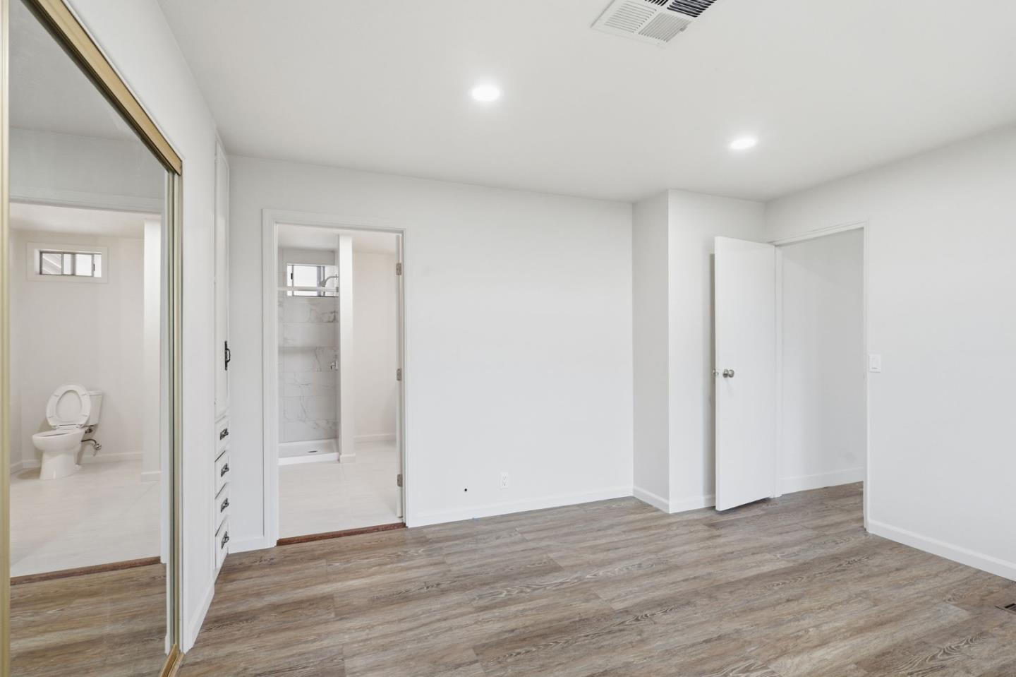 Detail Gallery Image 13 of 22 For 485 Millpond Dr #485,  San Jose,  CA 95125 - 2 Beds | 2 Baths