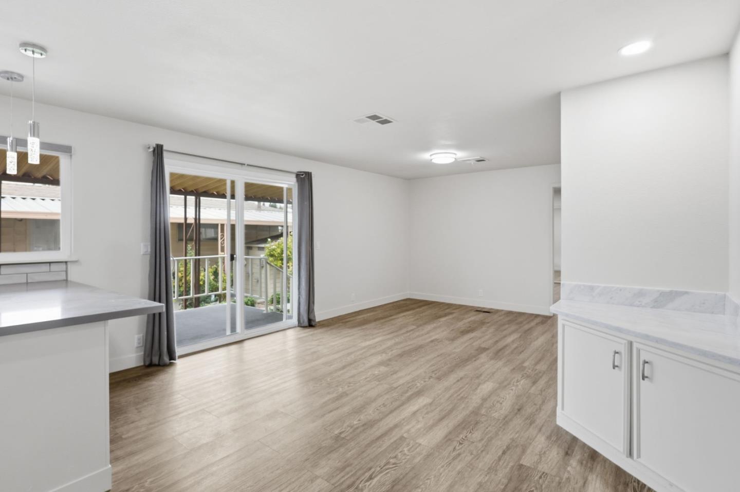 Detail Gallery Image 22 of 22 For 485 Millpond Dr #485,  San Jose,  CA 95125 - 2 Beds | 2 Baths