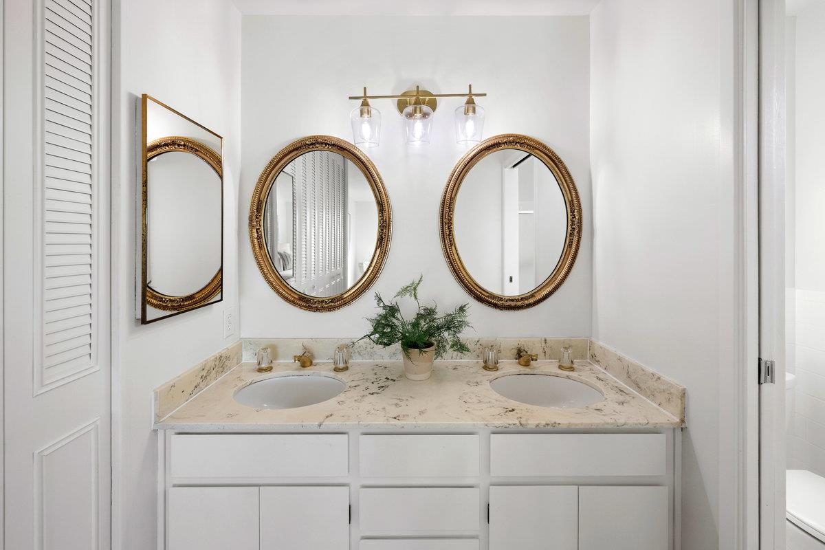 Detail Gallery Image 16 of 41 For 15 Eastridge Cir, Pacifica,  CA 94044 - 4 Beds | 2 Baths