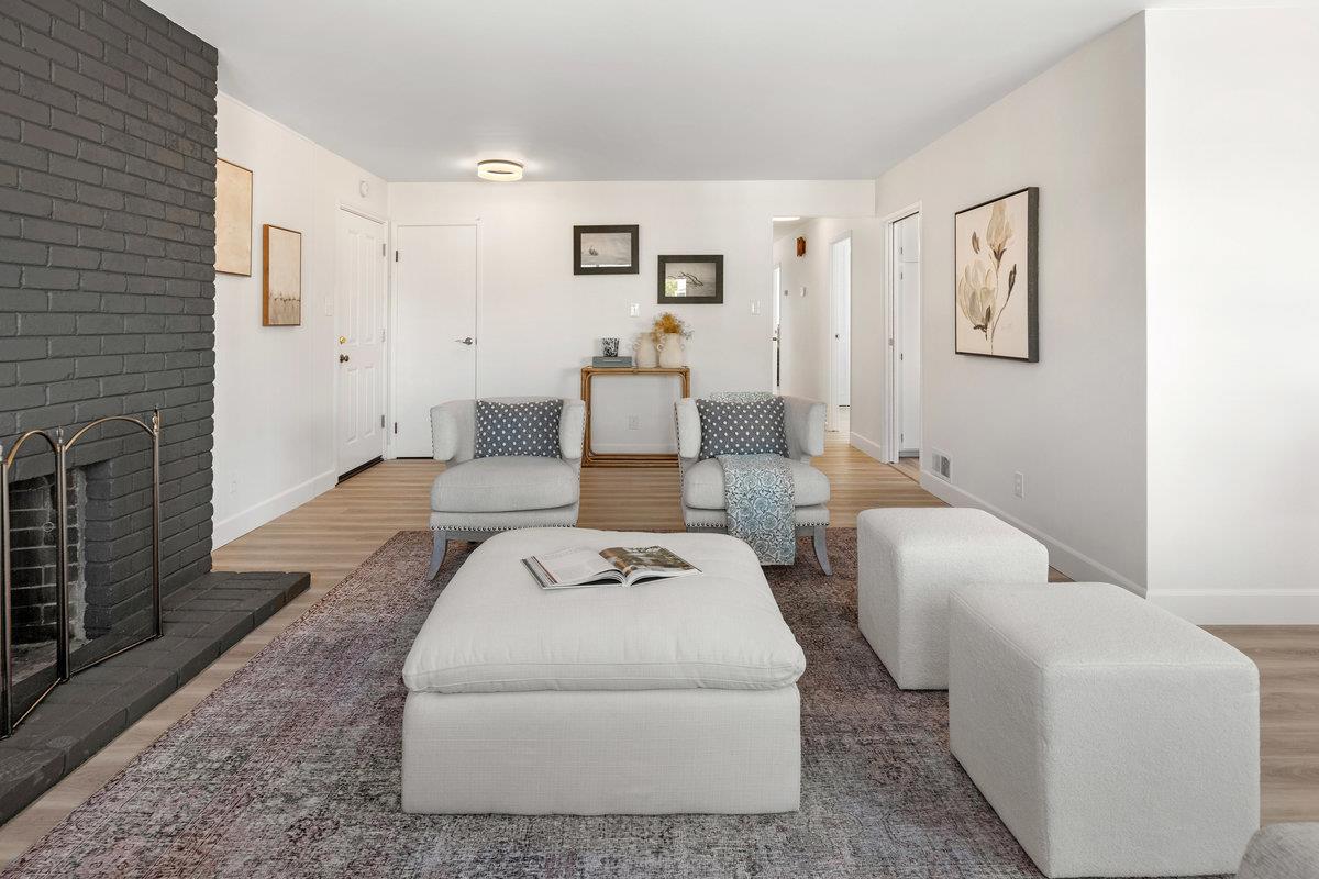 Detail Gallery Image 5 of 41 For 15 Eastridge Cir, Pacifica,  CA 94044 - 4 Beds | 2 Baths