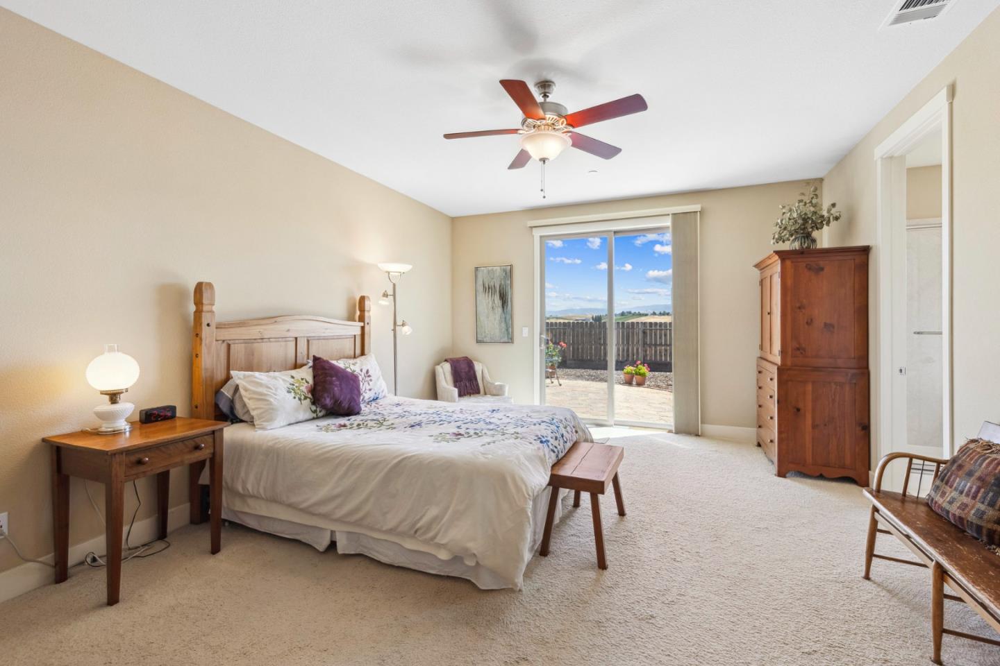 Detail Gallery Image 35 of 59 For 2011 Sage Dr, Hollister,  CA 95023 - 4 Beds | 2 Baths