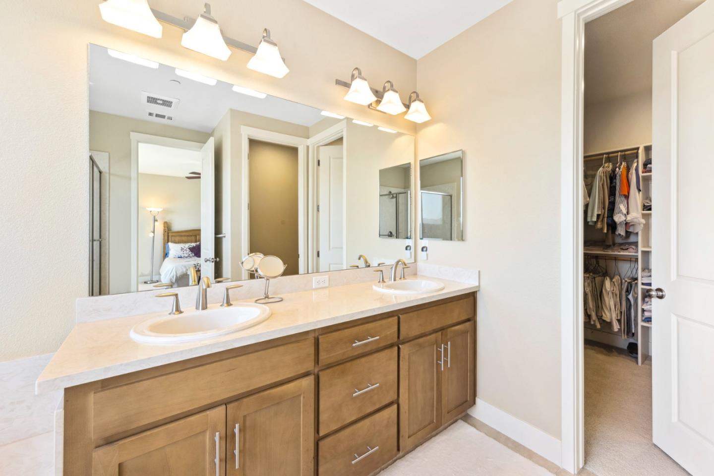 Detail Gallery Image 41 of 59 For 2011 Sage Dr, Hollister,  CA 95023 - 4 Beds | 2 Baths