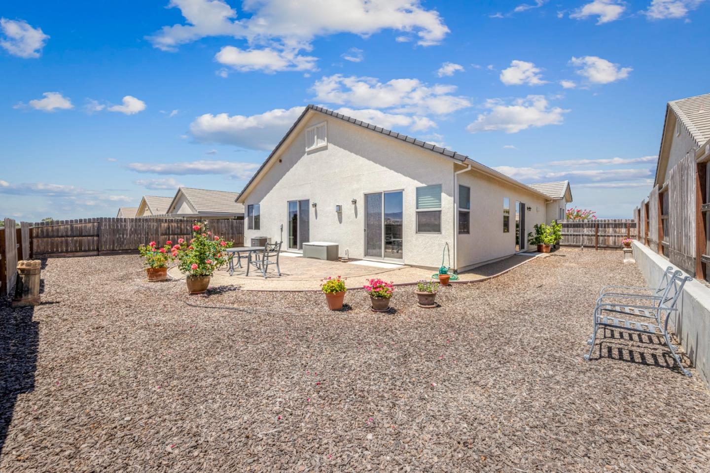 Detail Gallery Image 48 of 59 For 2011 Sage Dr, Hollister,  CA 95023 - 4 Beds | 2 Baths