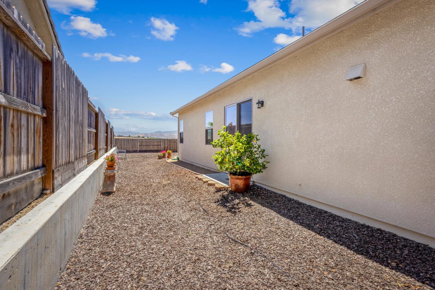 Detail Gallery Image 50 of 59 For 2011 Sage Dr, Hollister,  CA 95023 - 4 Beds | 2 Baths