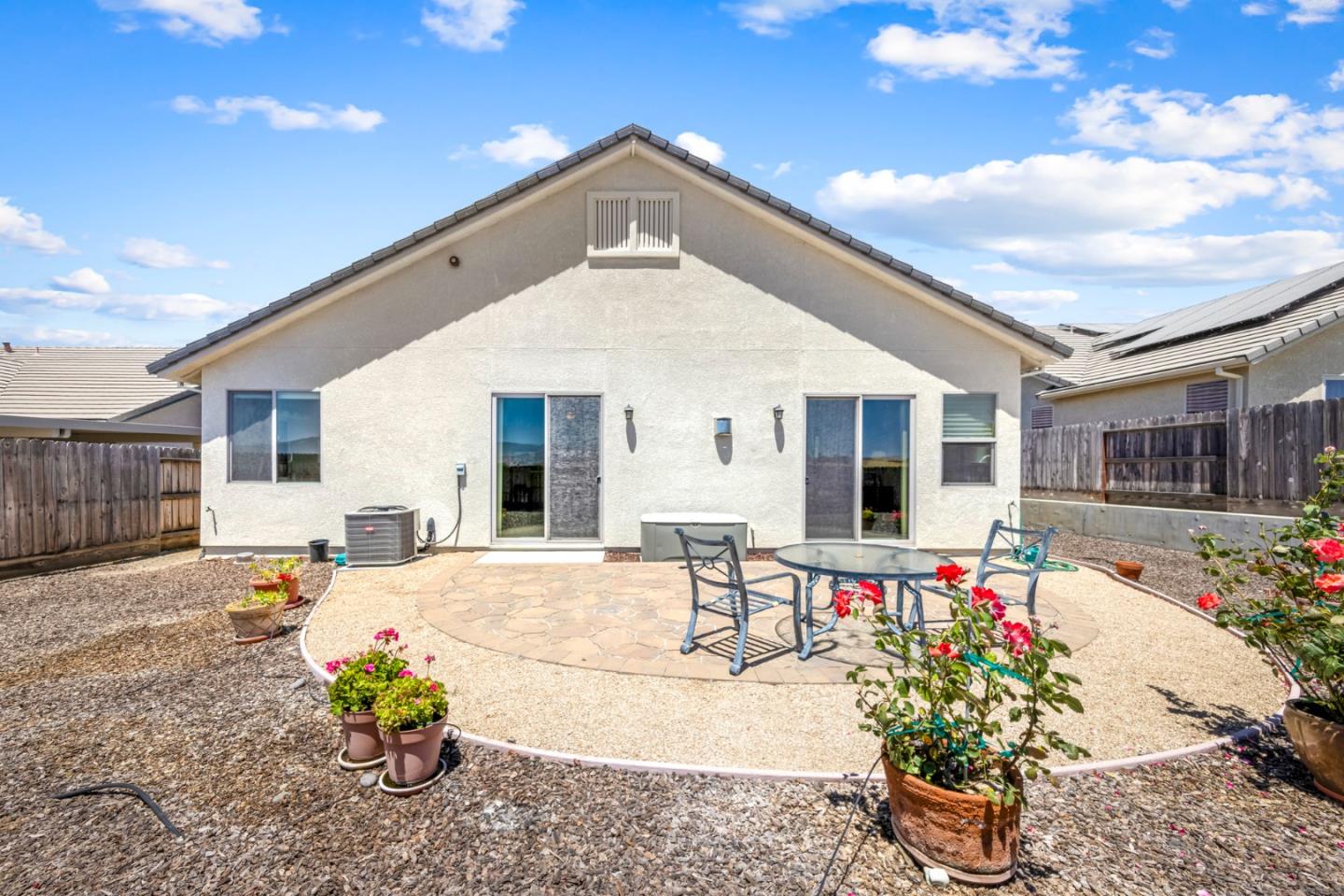 Detail Gallery Image 51 of 59 For 2011 Sage Dr, Hollister,  CA 95023 - 4 Beds | 2 Baths