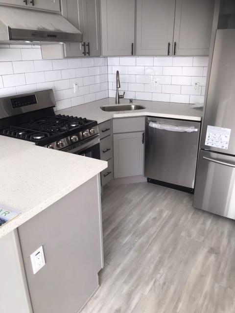 Detail Gallery Image 10 of 26 For 28 Houston St, San Francisco,  CA 94133 - – Beds | – Baths