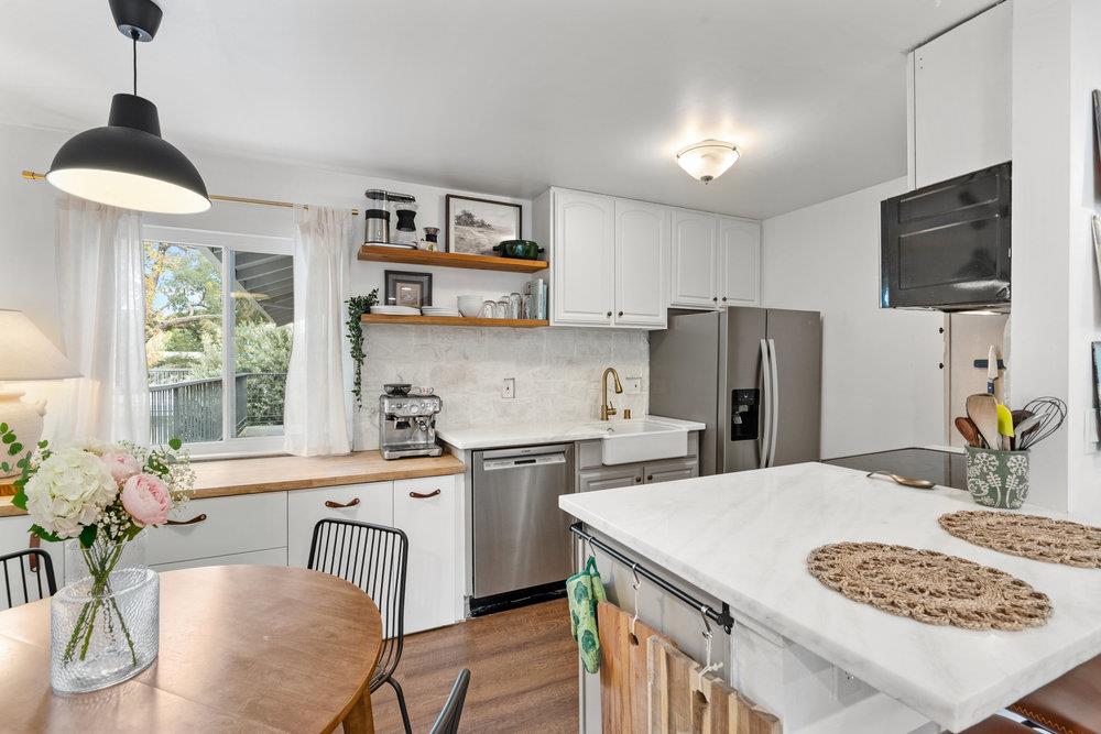 Detail Gallery Image 14 of 32 For 14245 Lora Dr #16,  Los Gatos,  CA 95032 - 2 Beds | 1 Baths