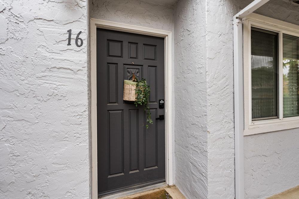 Detail Gallery Image 3 of 32 For 14245 Lora Dr #16,  Los Gatos,  CA 95032 - 2 Beds | 1 Baths