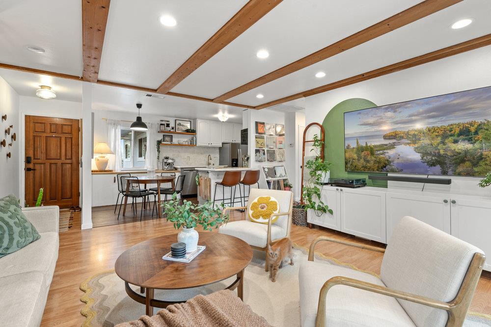 Detail Gallery Image 9 of 32 For 14245 Lora Dr #16,  Los Gatos,  CA 95032 - 2 Beds | 1 Baths