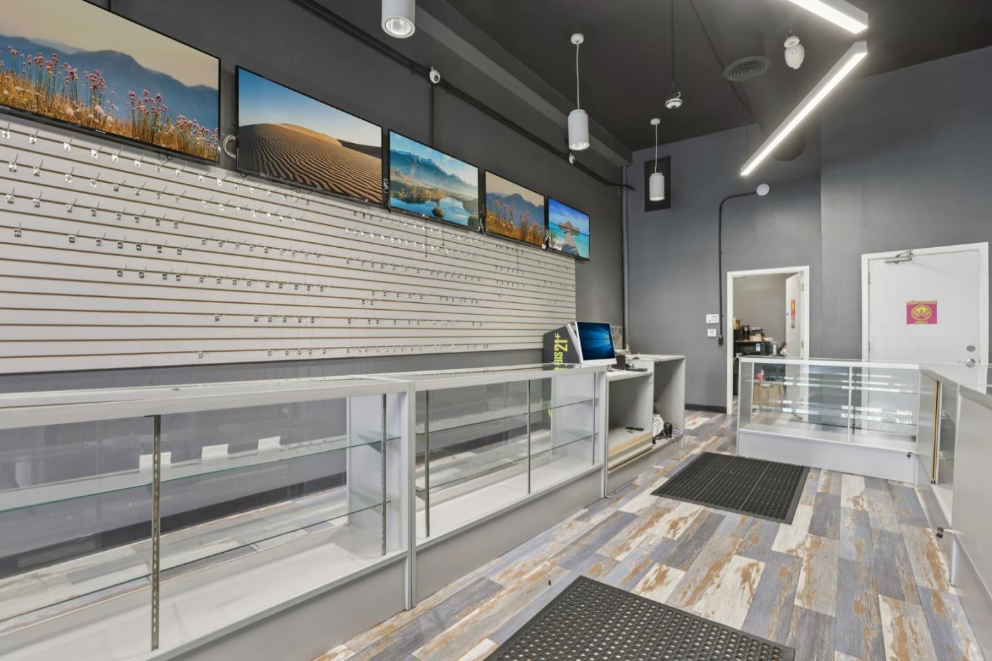 Detail Gallery Image 48 of 67 For 649-651 Francisco St, San Francisco,  CA 94133 - – Beds | – Baths