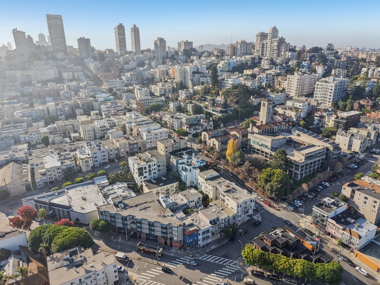 Detail Gallery Image 57 of 67 For 649-651 Francisco St, San Francisco,  CA 94133 - – Beds | – Baths