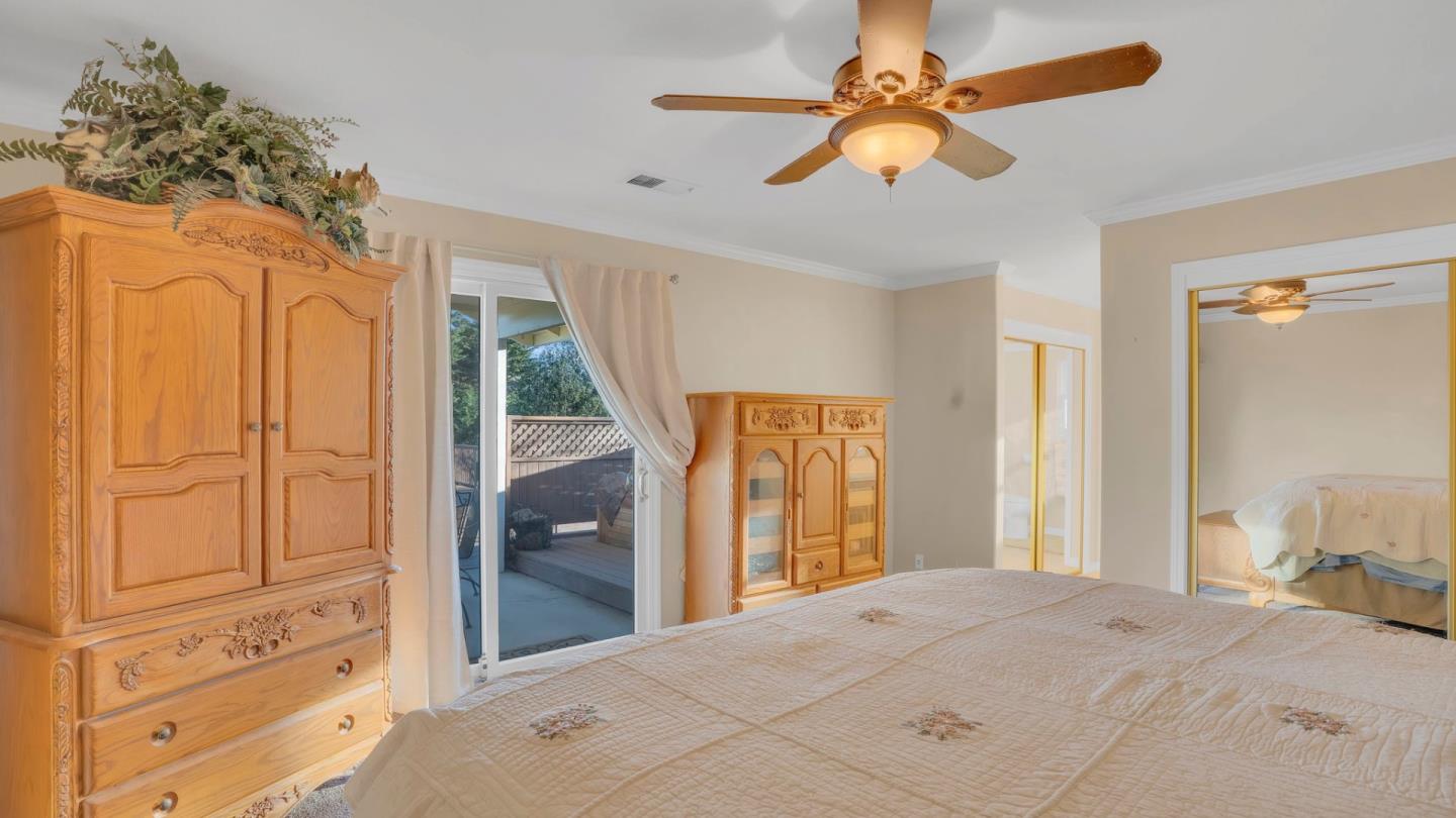 Detail Gallery Image 16 of 25 For 21160 Valle San Juan Dr, Salinas,  CA 93907 - 3 Beds | 2/1 Baths