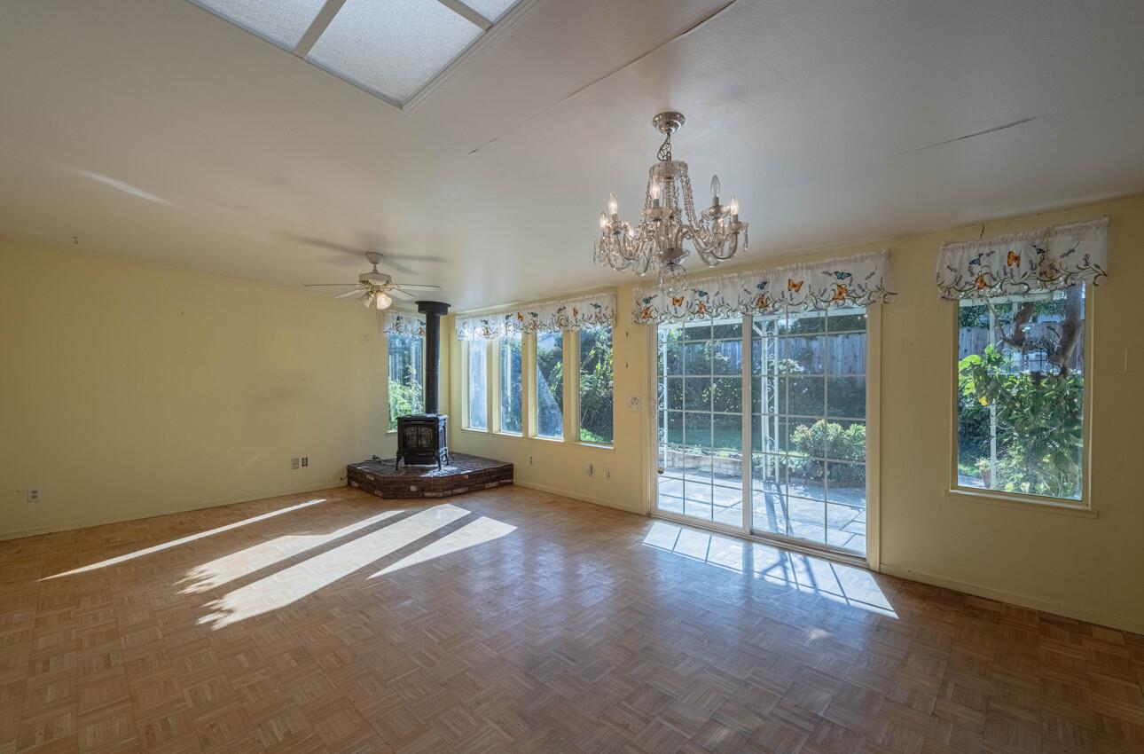 Detail Gallery Image 18 of 46 For 217 Iris Dr, Salinas,  CA 93906 - 3 Beds | 2 Baths