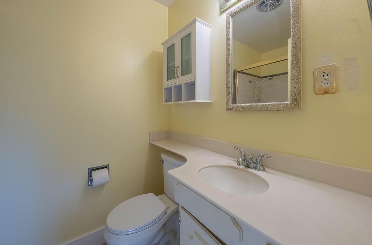 Detail Gallery Image 27 of 46 For 217 Iris Dr, Salinas,  CA 93906 - 3 Beds | 2 Baths