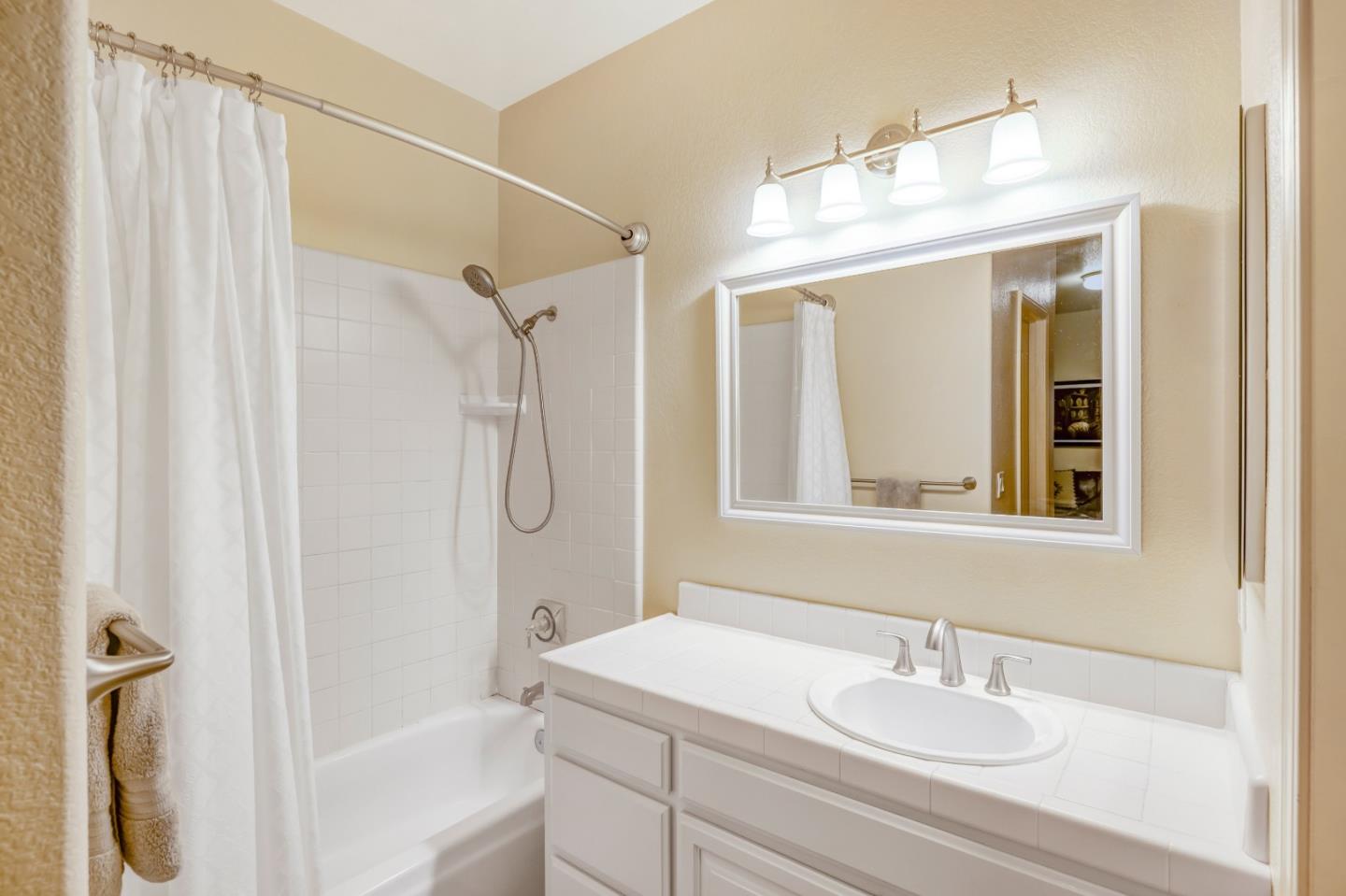 Detail Gallery Image 25 of 31 For 10511 Fairway Ct, Carmel,  CA 93923 - 4 Beds | 4/1 Baths