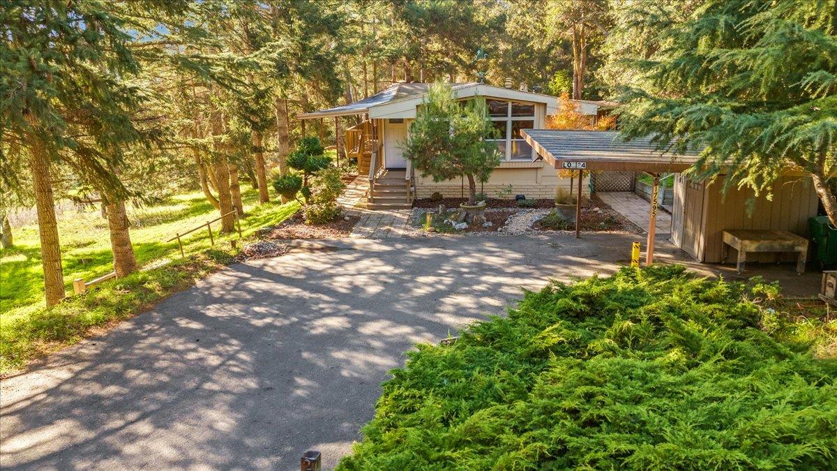 Detail Gallery Image 3 of 42 For 17595 Pond Derosa #24,  Prunedale,  CA 93907 - 2 Beds | 2 Baths