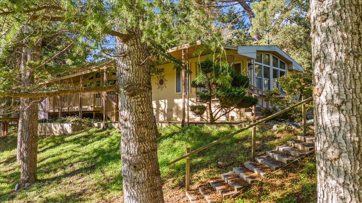 Detail Gallery Image 5 of 42 For 17595 Pond Derosa #24,  Prunedale,  CA 93907 - 2 Beds | 2 Baths