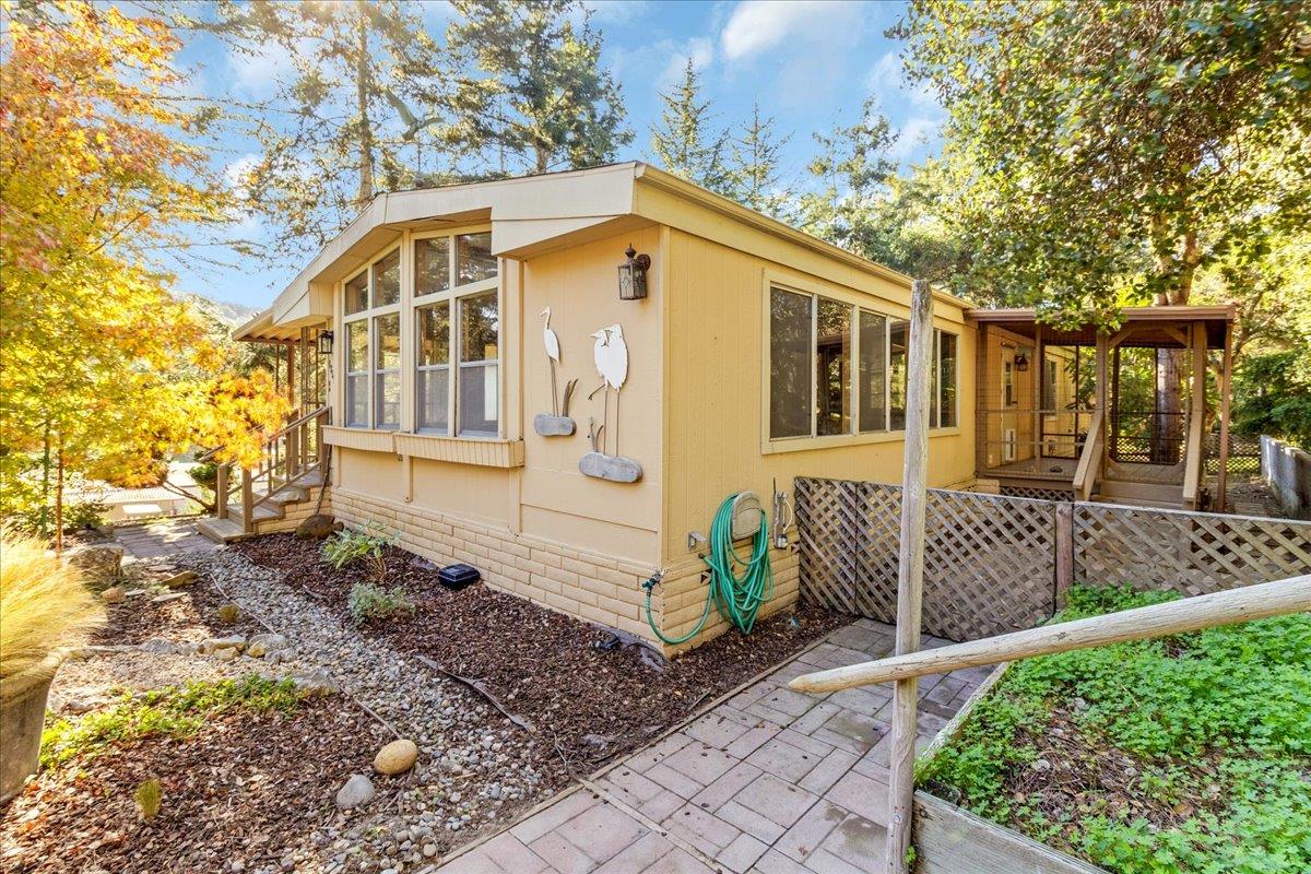 Detail Gallery Image 7 of 42 For 17595 Pond Derosa #24,  Prunedale,  CA 93907 - 2 Beds | 2 Baths