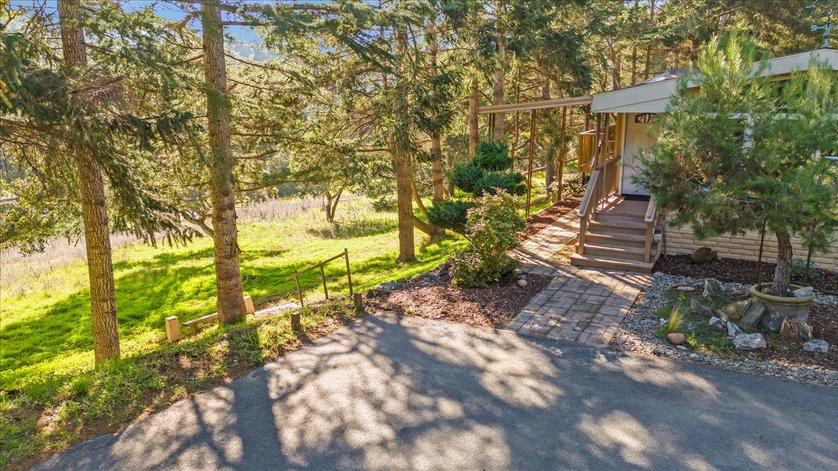 Detail Gallery Image 8 of 42 For 17595 Pond Derosa #24,  Prunedale,  CA 93907 - 2 Beds | 2 Baths