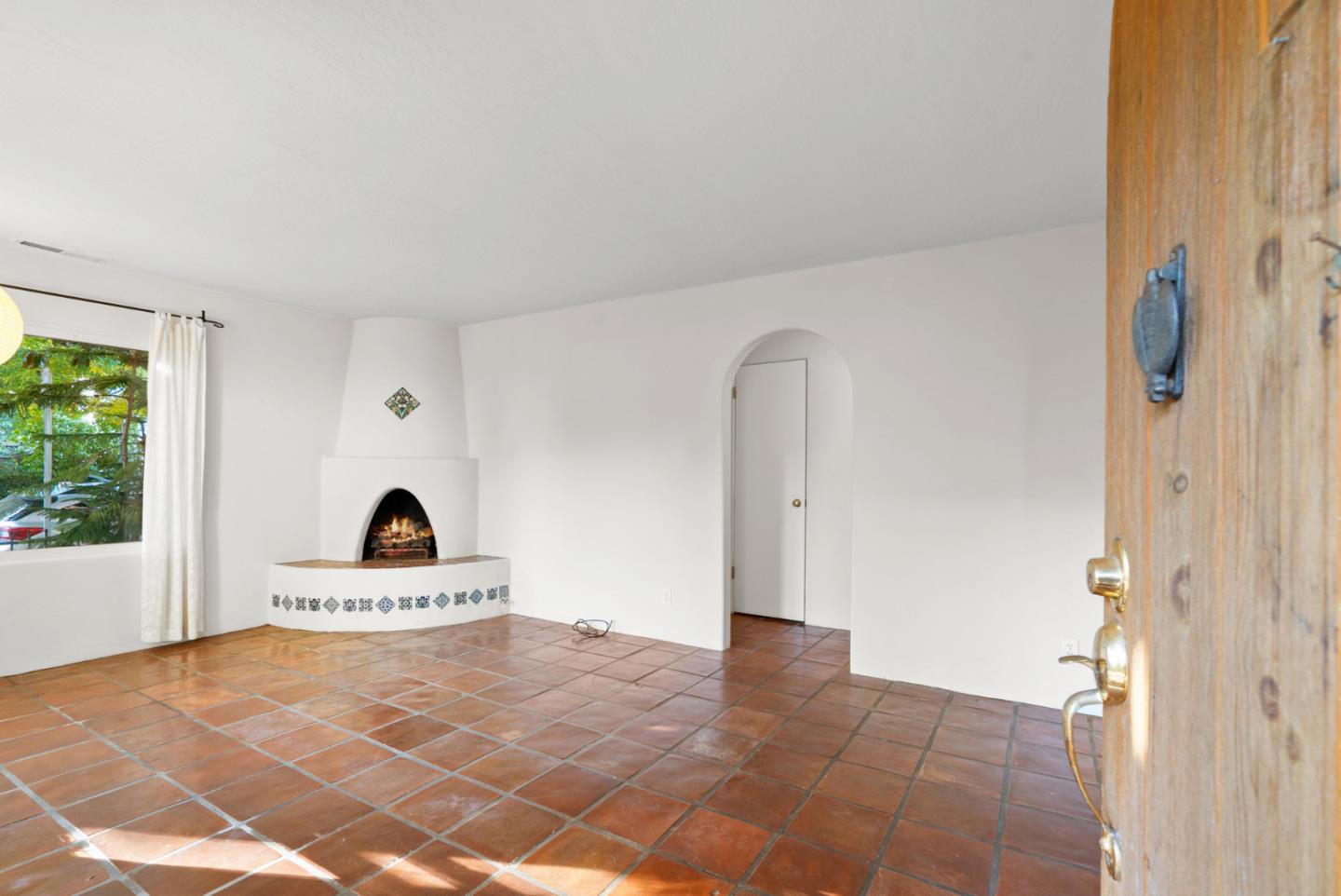 Detail Gallery Image 8 of 82 For 312 Elm St, Santa Cruz,  CA 95060 - 2 Beds | 1/1 Baths