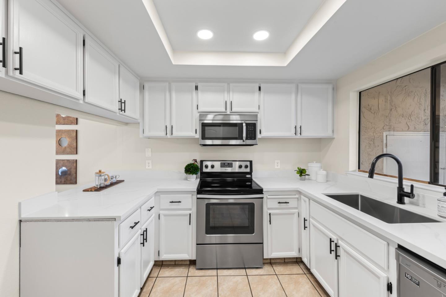 Detail Gallery Image 10 of 44 For 260 W Dunne Ave #20,  Morgan Hill,  CA 95037 - 2 Beds | 1/1 Baths