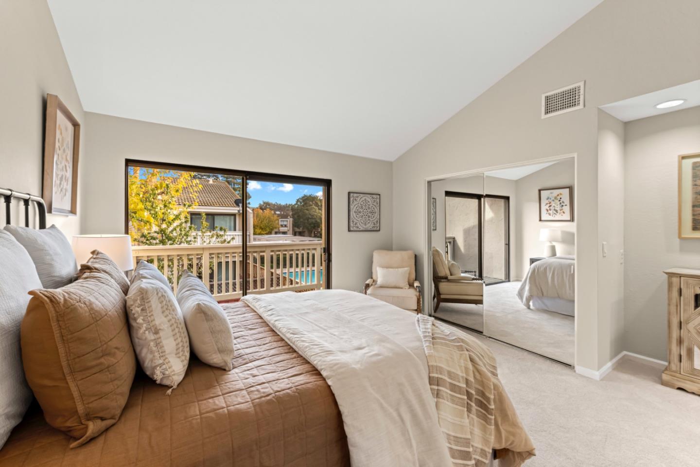 Detail Gallery Image 30 of 44 For 260 W Dunne Ave #20,  Morgan Hill,  CA 95037 - 2 Beds | 1/1 Baths