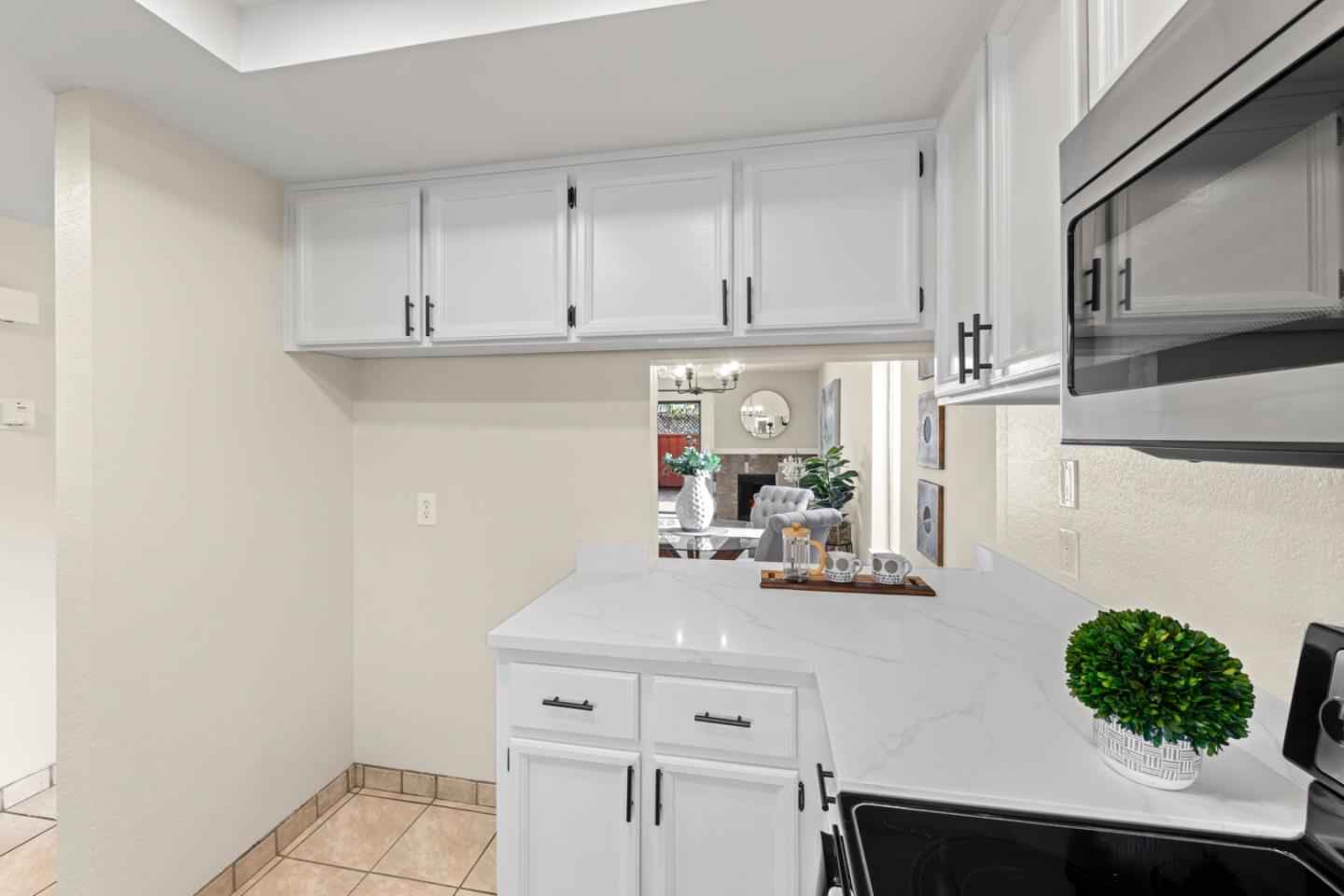 Detail Gallery Image 9 of 44 For 260 W Dunne Ave #20,  Morgan Hill,  CA 95037 - 2 Beds | 1/1 Baths