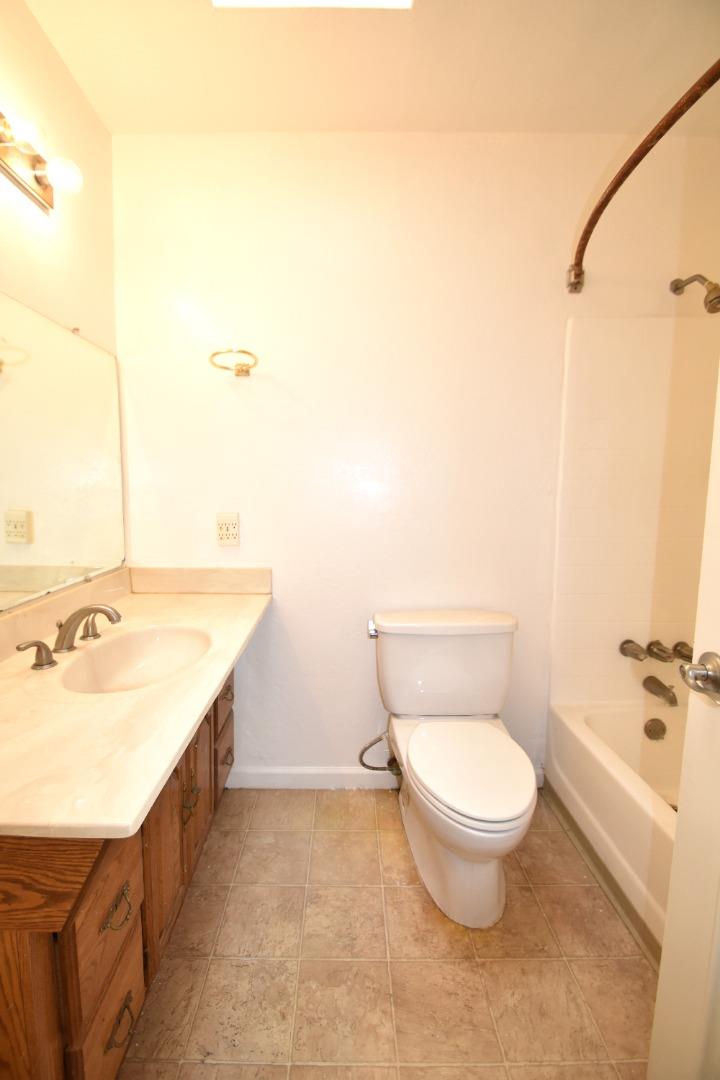 Detail Gallery Image 13 of 19 For 4407 Jonquil Dr, San Jose,  CA 95136 - 4 Beds | 2 Baths