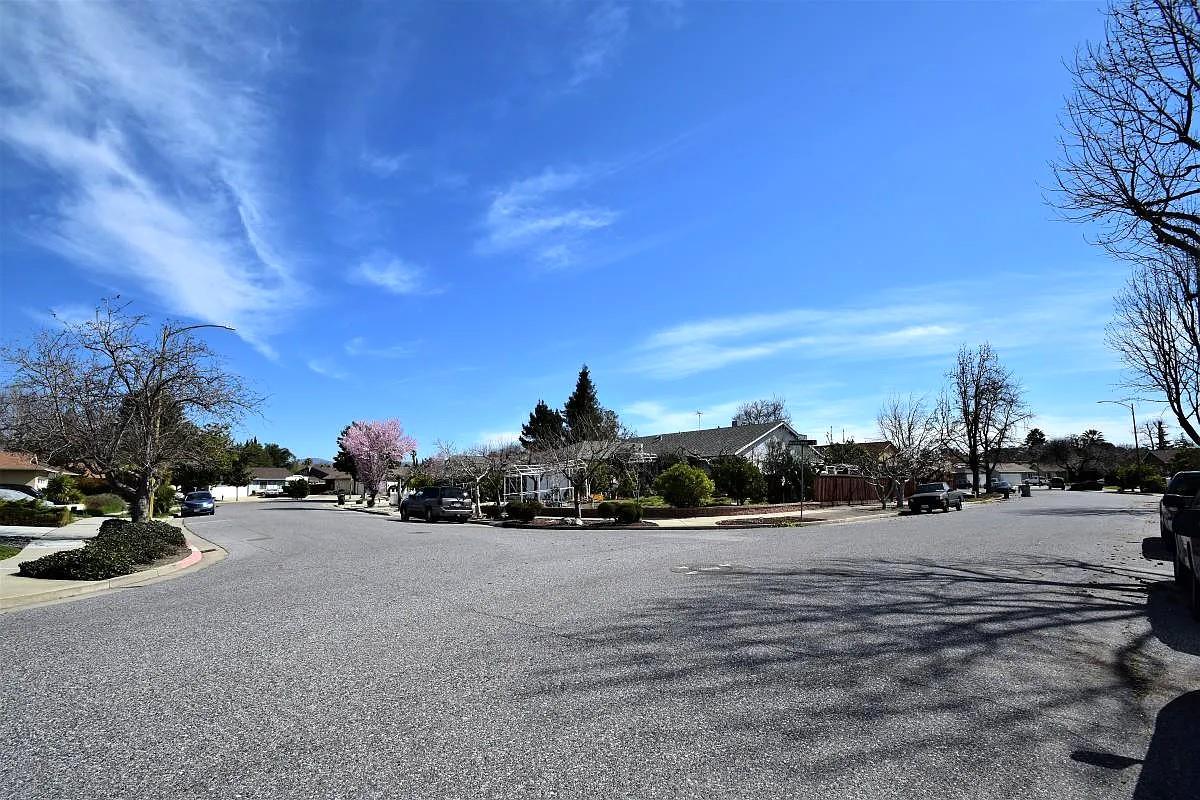 Detail Gallery Image 16 of 19 For 4407 Jonquil Dr, San Jose,  CA 95136 - 4 Beds | 2 Baths