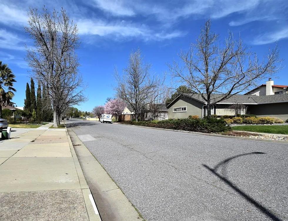 Detail Gallery Image 17 of 19 For 4407 Jonquil Dr, San Jose,  CA 95136 - 4 Beds | 2 Baths