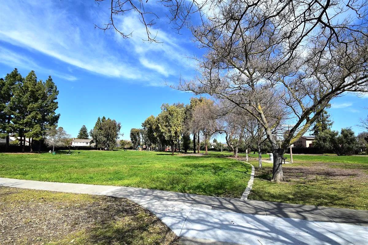 Detail Gallery Image 19 of 19 For 4407 Jonquil Dr, San Jose,  CA 95136 - 4 Beds | 2 Baths