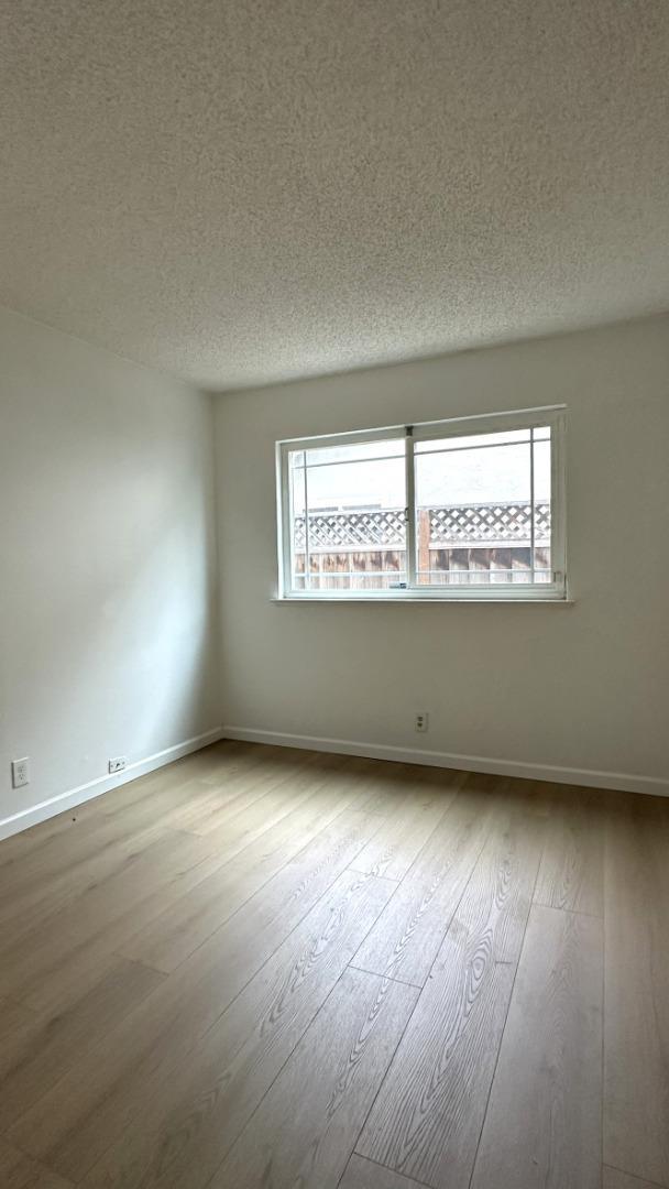 Detail Gallery Image 7 of 19 For 4407 Jonquil Dr, San Jose,  CA 95136 - 4 Beds | 2 Baths