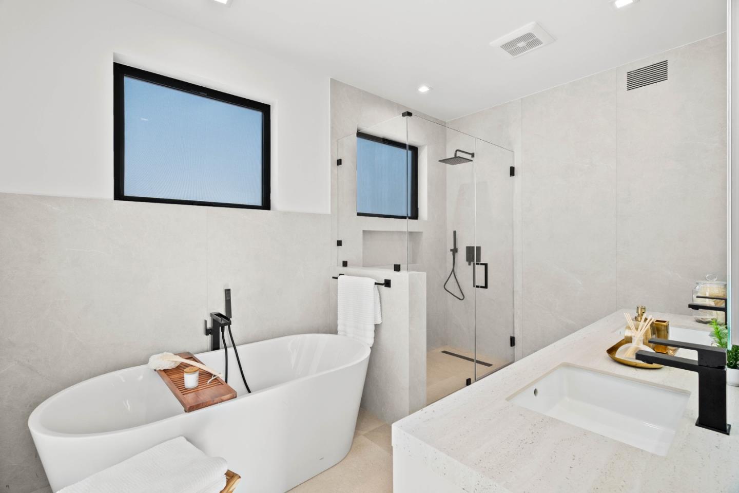 Detail Gallery Image 35 of 69 For 700 Farley St, Mountain View,  CA 94043 - 6 Beds | 6/1 Baths